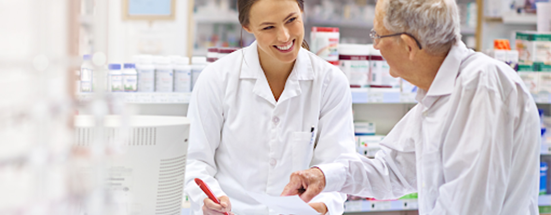 5 dicas para melhorar a experiência do cliente na sua farmácia - Infarma : Infarma